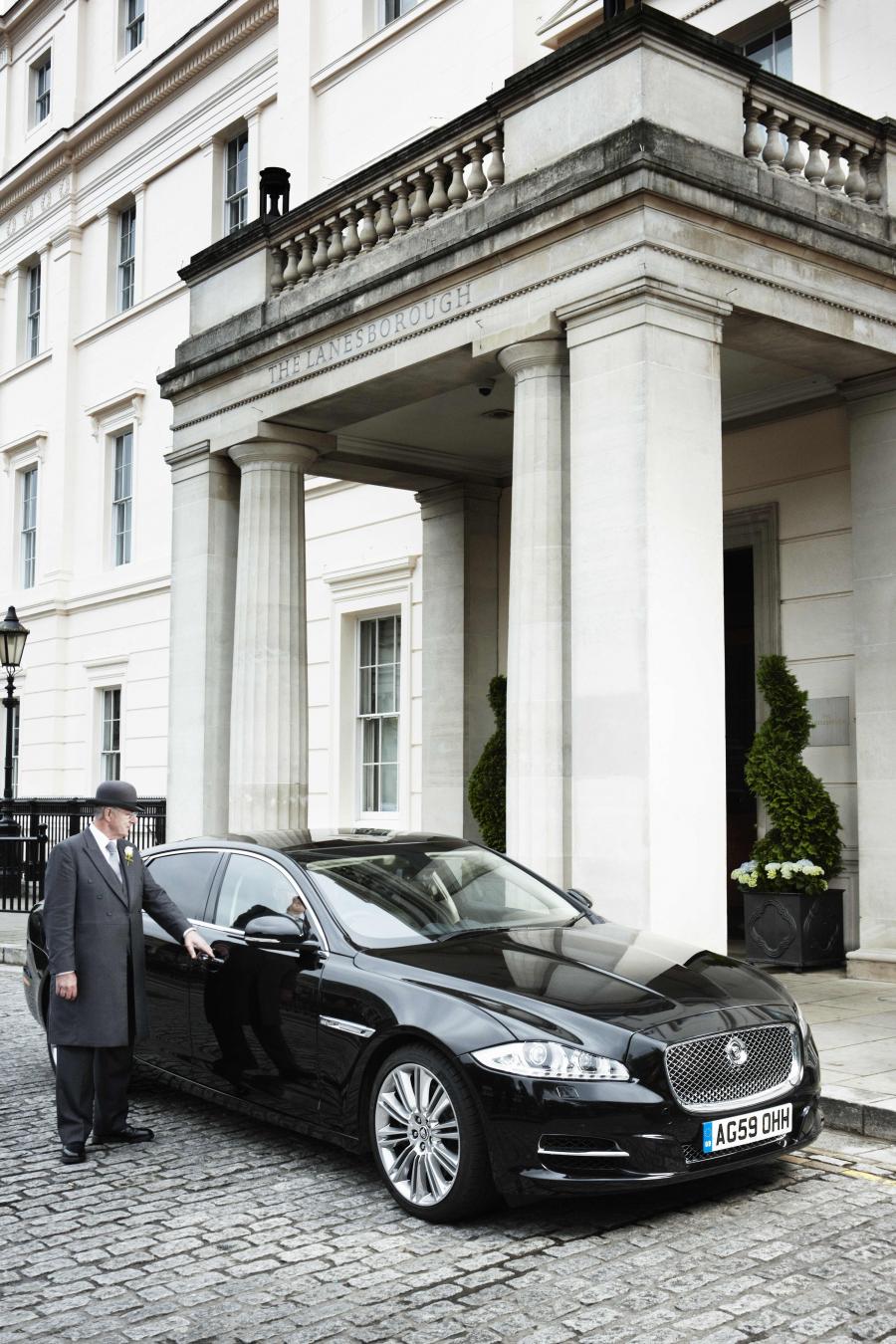  Jaguar XJ Saloon 2011 года  (фото 5 из 6)